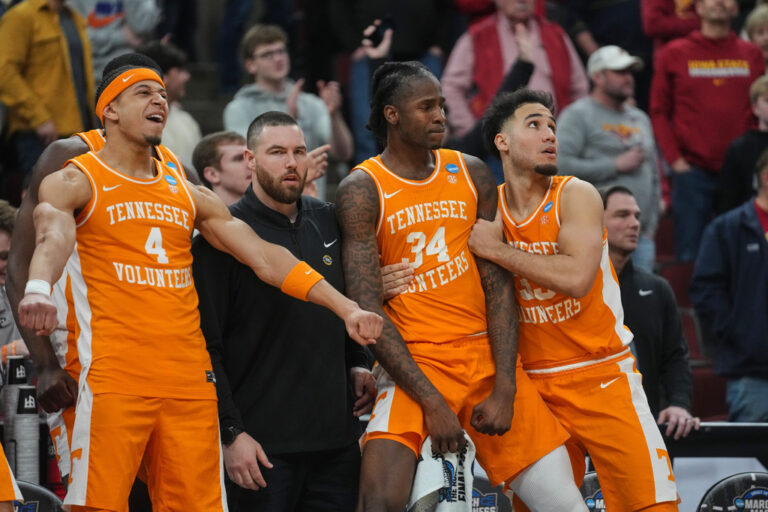 Tennessee Volunteers Reach Elite 8 for Third Straight Year, Topping Iowa State 76–62