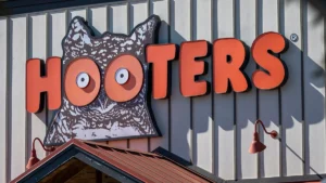 Hooters