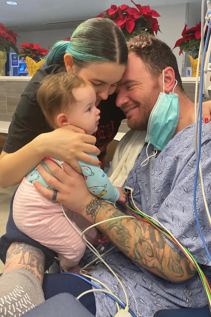Chad Gilbert and Lisa Cimorelli with their daughter in 2021.
Lisa Cimorelli/Instagram
